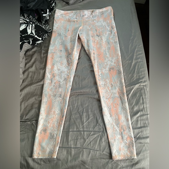 L Alo Pink and Grey Snakeskin Leggings - Picture 14 of 14